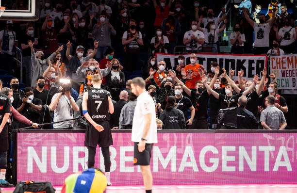 [国际足球]阿根廷大胜巴西 “团队足球的伟大胜利”.