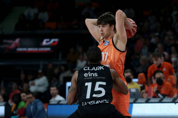 多外线拉距 多外线拉距